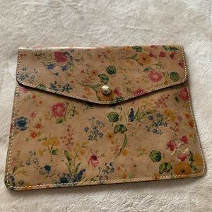 Elegant floral boho clutch